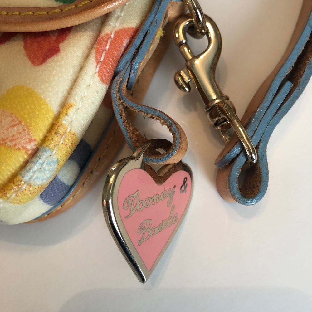 Dooney & Bourke Wristlet / Clutch